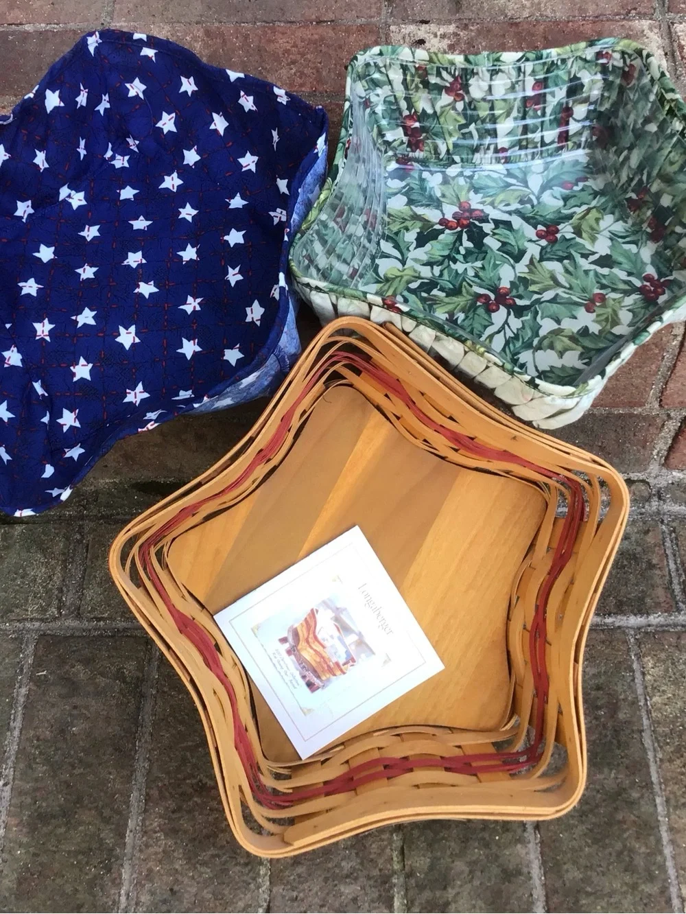 Longaberger, 2001 shining star Christmas basket combo with 2 liners & protector